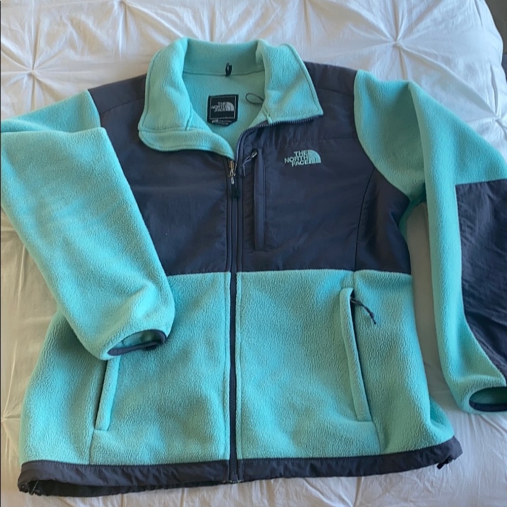 Cute Teal North Face Women’s Jacket